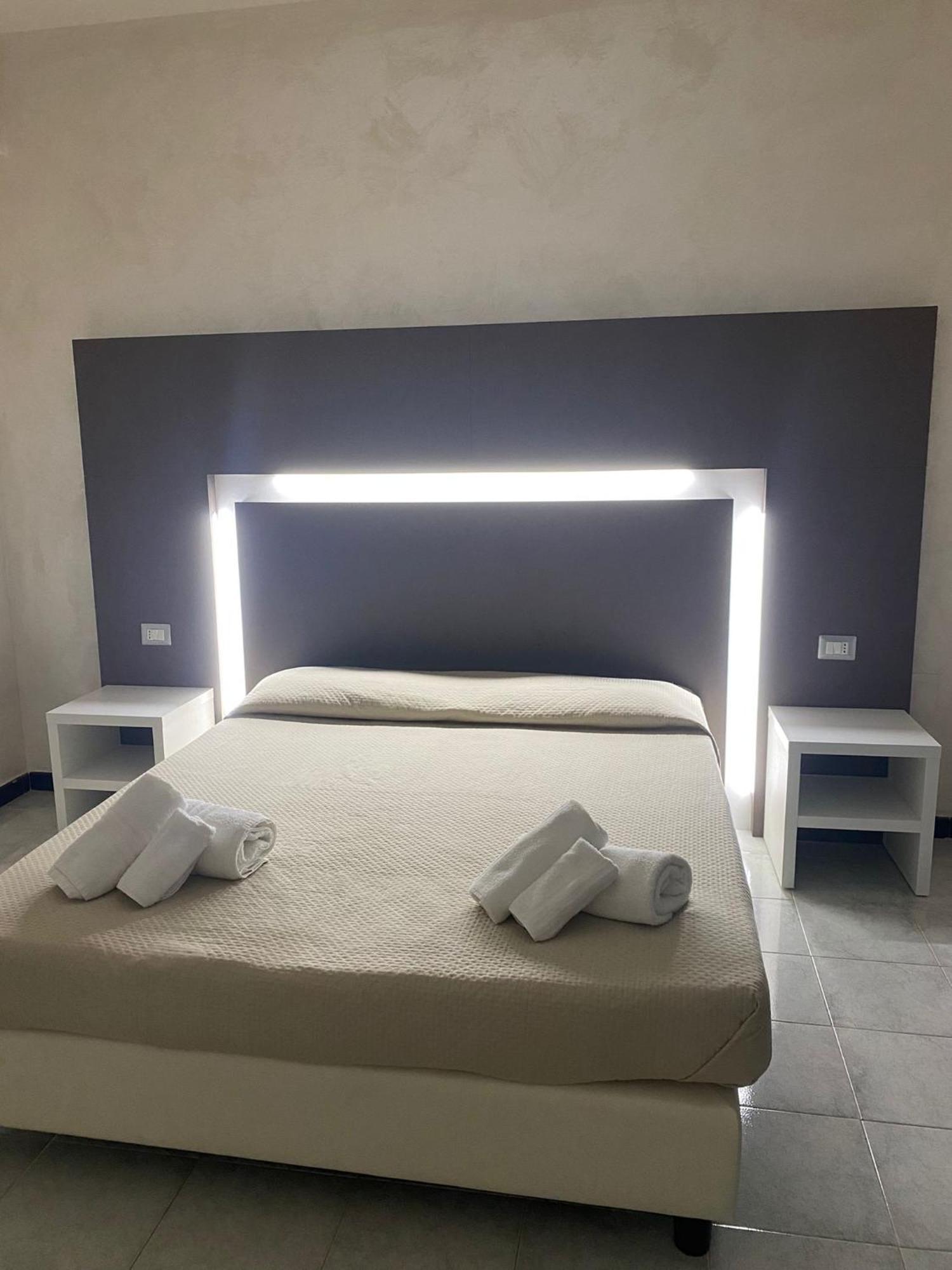 Hotel Cristallo Paestum Capaccio Esterno foto